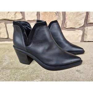 Vince Camuto Black Leather Ankle Bootie Pointed Toe Block Heel Zip Women's